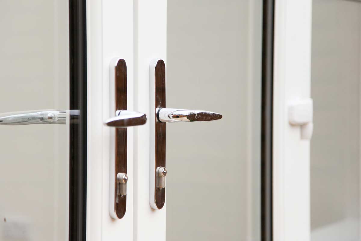 Liniar french door silver handles 